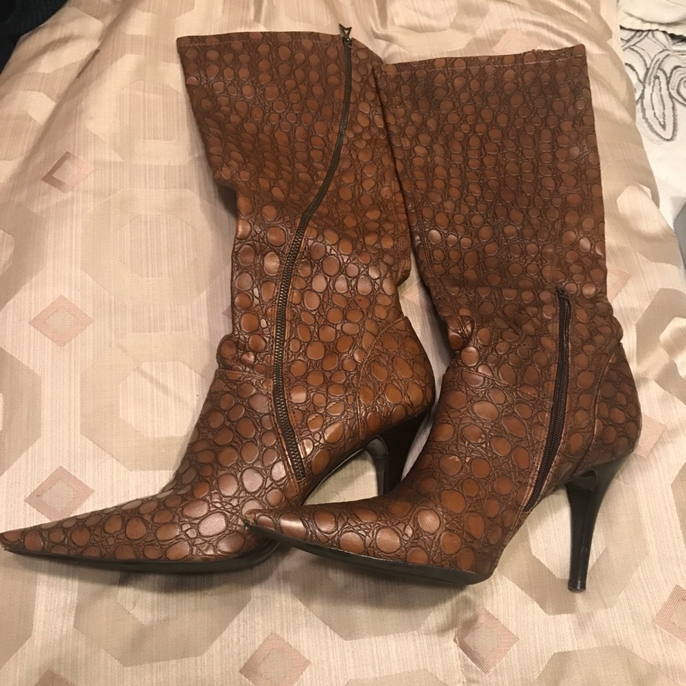 Jessica Simpson Croc Boots